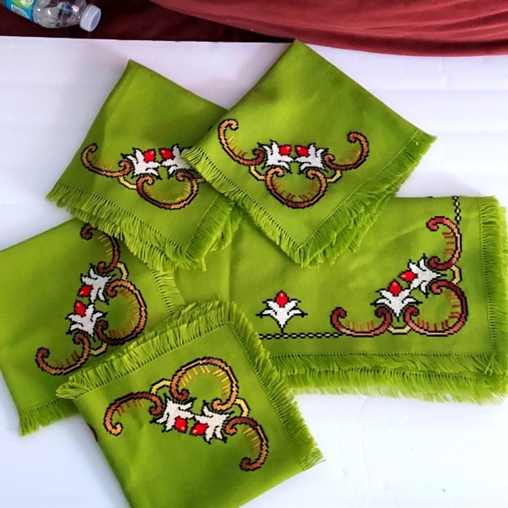 Embroidery Square table cloth w/ 4 Napkins lime,red,white on all four corners.
